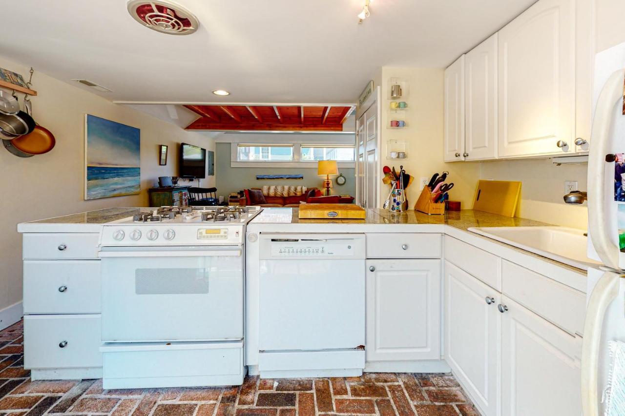 Toast Of P-Town Apartment Provincetown Bagian luar foto
